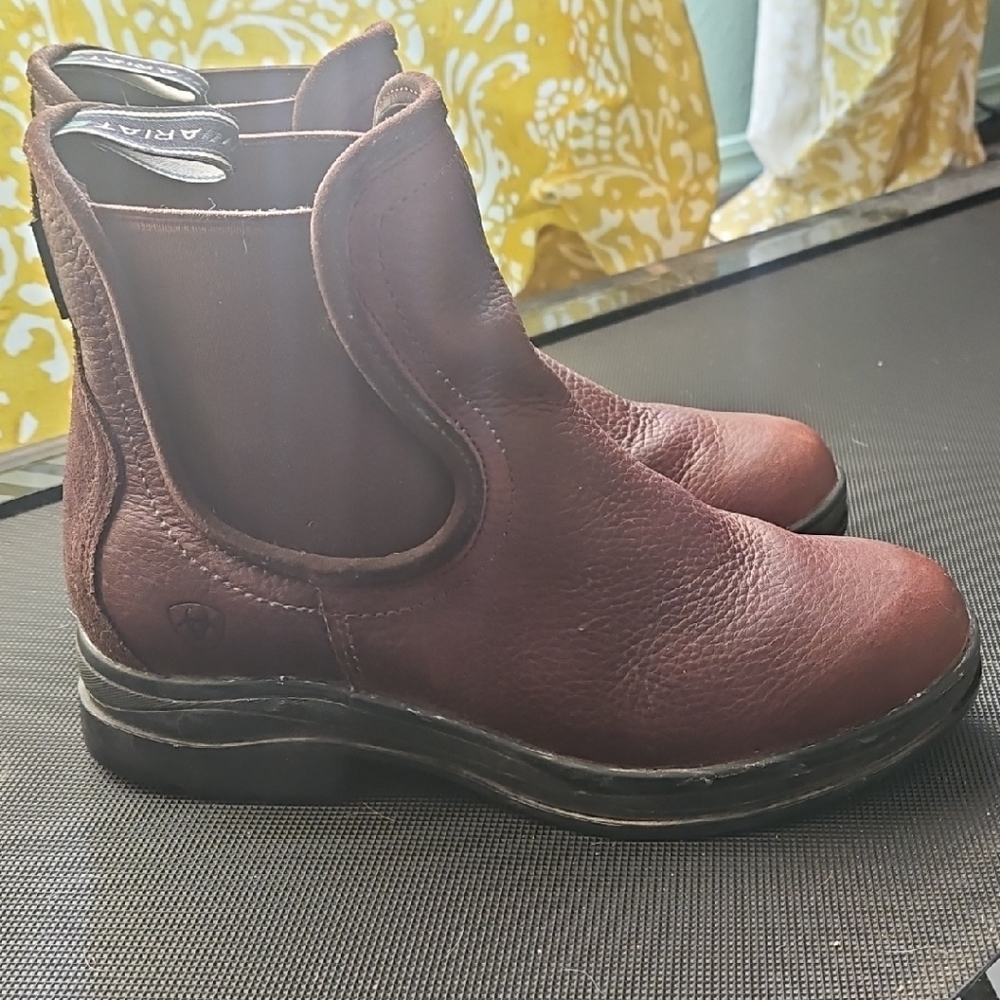 Ariat Womens Keswick Waterproof Chelsea Boot